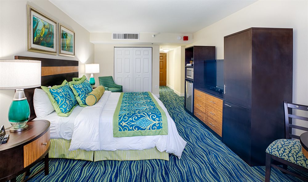 Hollywood Beach Tower by Capital Vacations