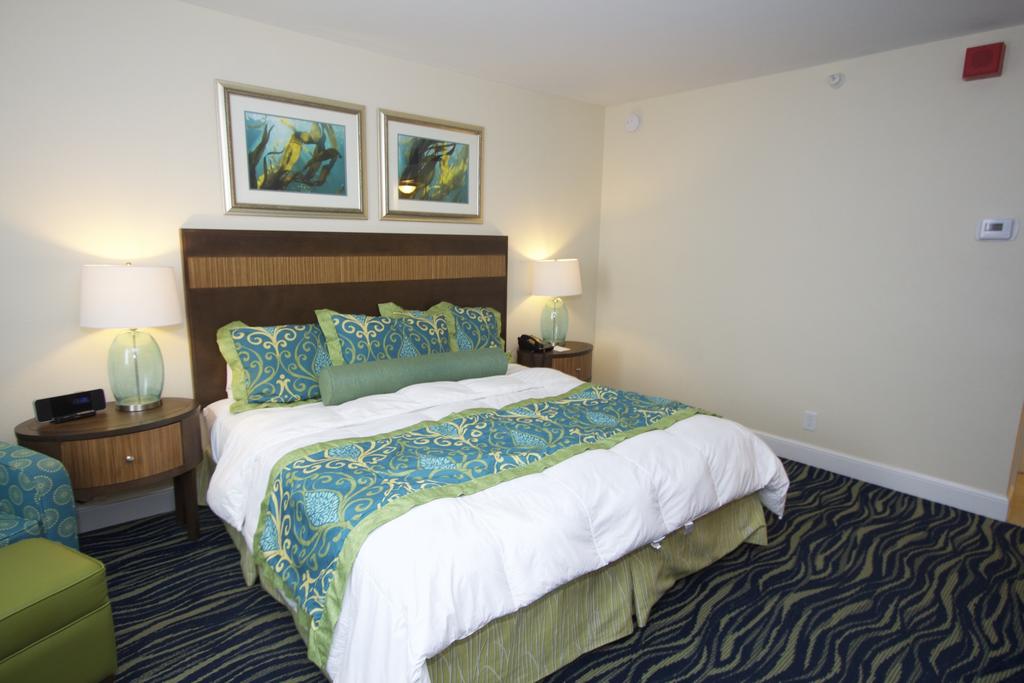Hollywood Beach Tower by Capital Vacations