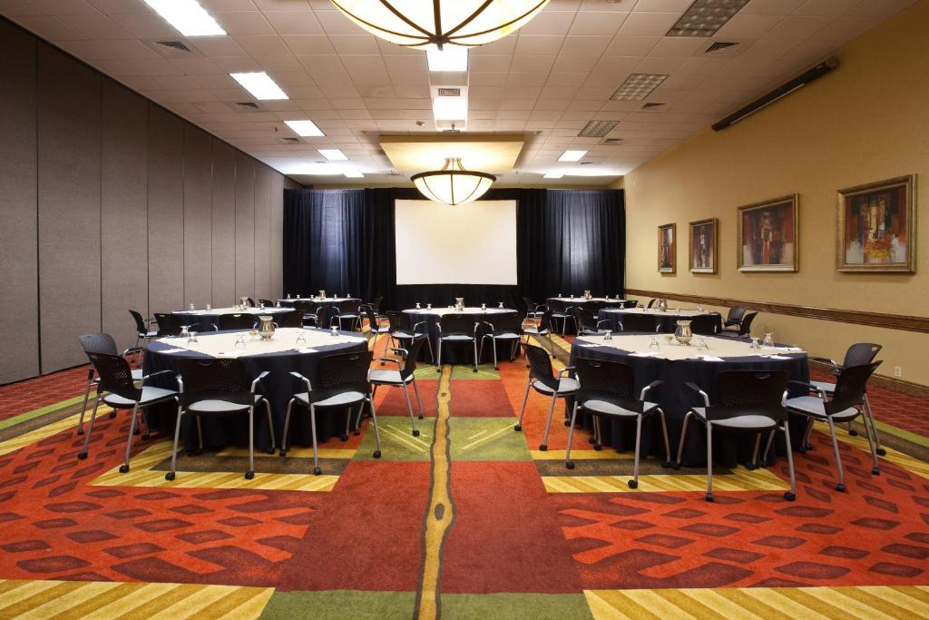 Crowne Plaza Denver Airport Convention Ctr