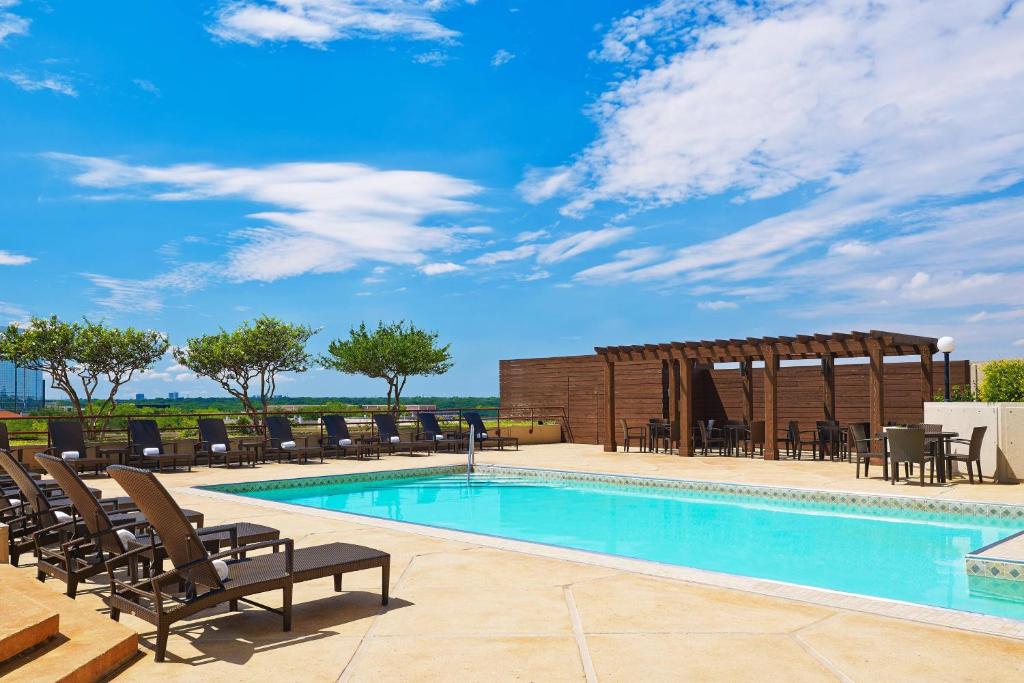 The Westin Dallas Park Central