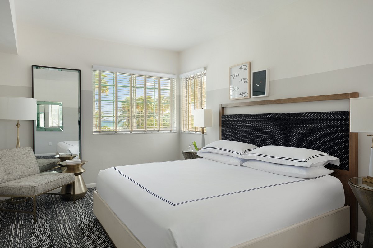 Kimpton Surfcomber Hotel