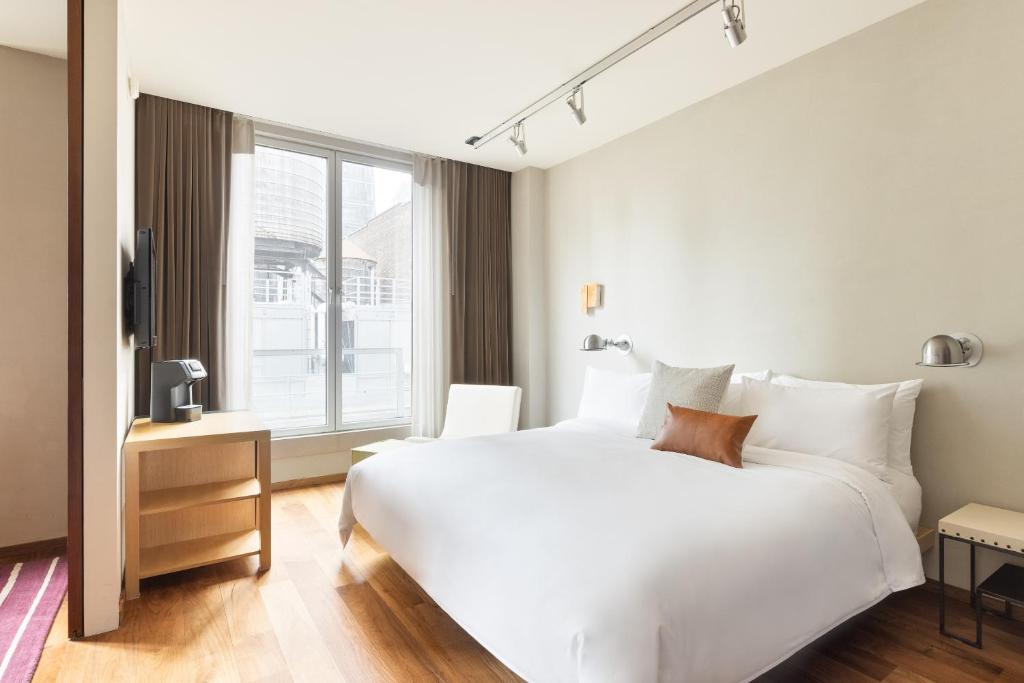 Chambers Hotel