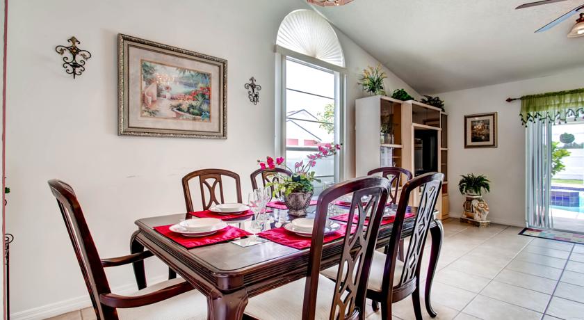 Advantage Vacation Homes