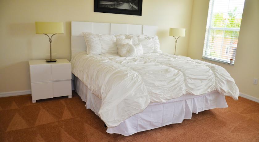 Bella Vida Resort by Fidelity Vacation Homes