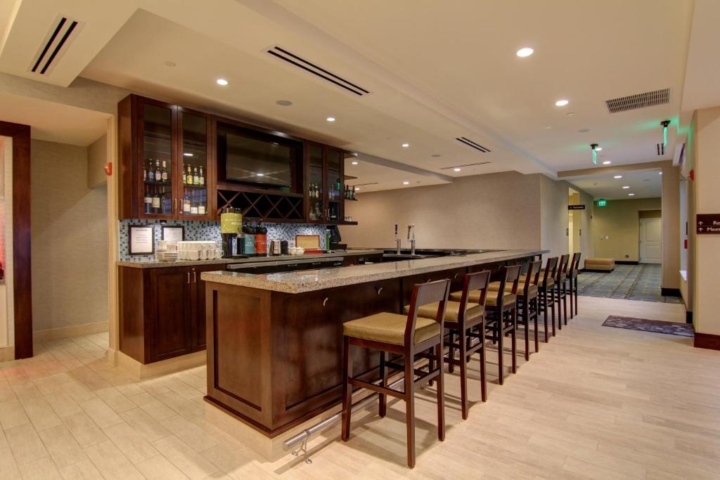 Hilton Garden Inn Woodbridge