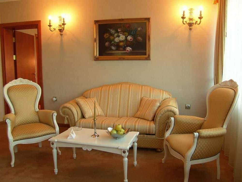 Hotel Mirage