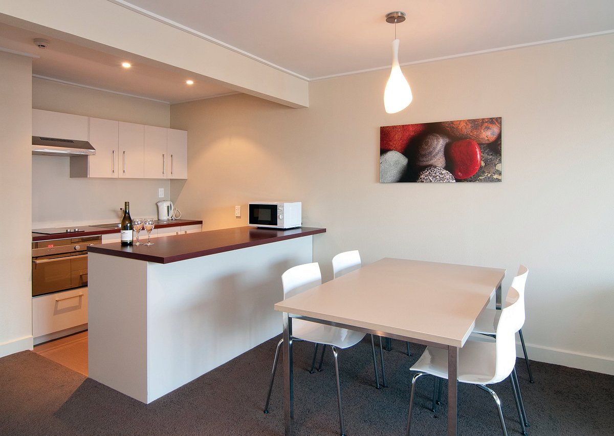 Copthorne Hotel & Apartments Queenstown Lakeview