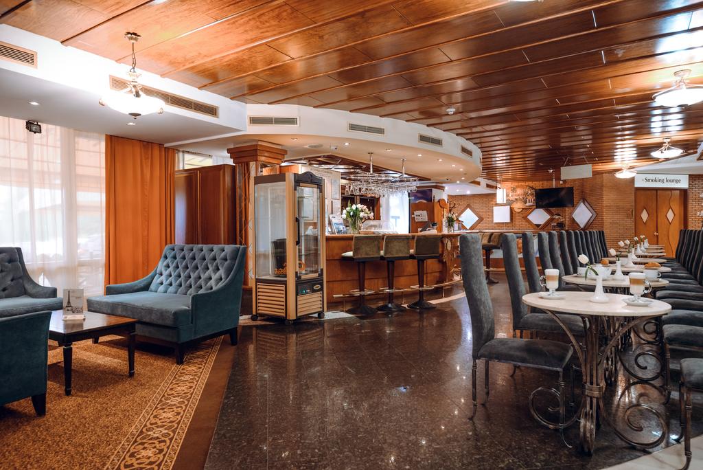 Premier Hotel Rus