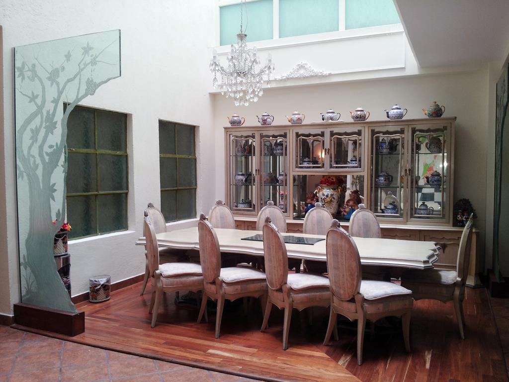 Royal Colonial