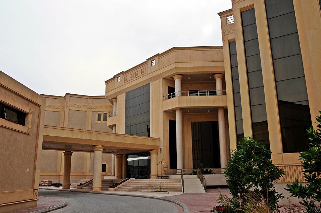 Executives Hotel Azizia