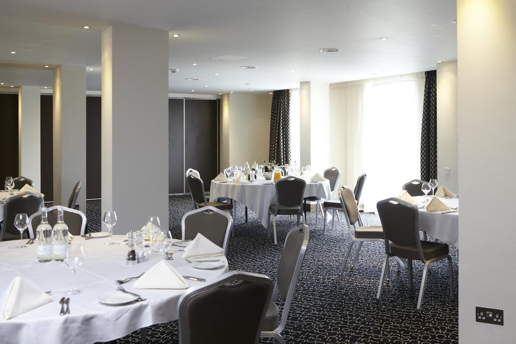 Park Grand London Heathrow