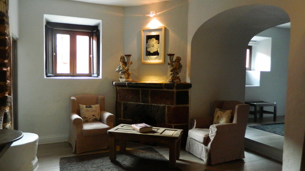 El Palomar Hotel