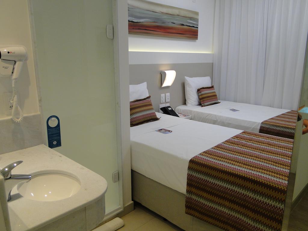 Bristol Easy Hotel - Reta Da Penha
