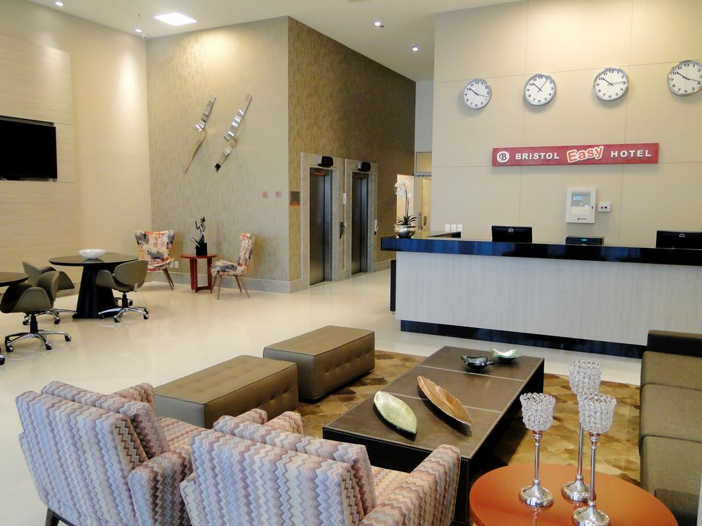Bristol Easy Hotel - Reta Da Penha