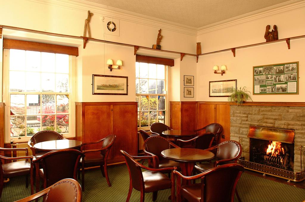 Londonderry Arms Hotel