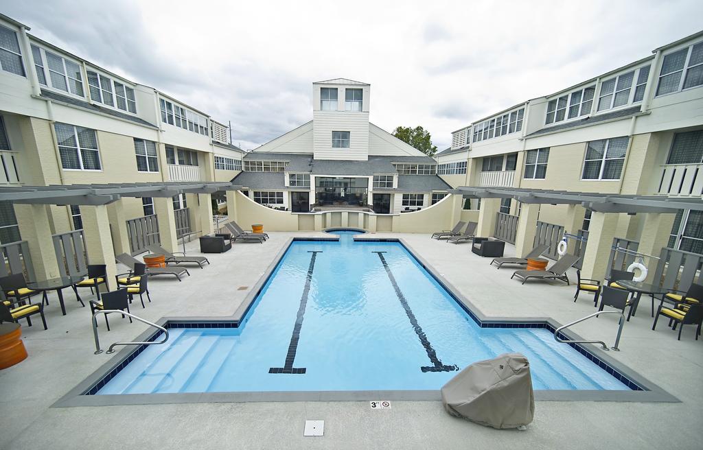 DoubleTree Suites by Hilton Hotel Huntsville South