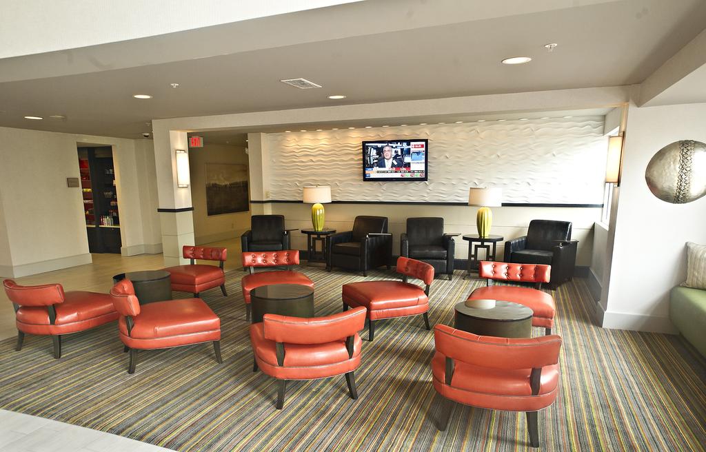 DoubleTree Suites by Hilton Hotel Huntsville South