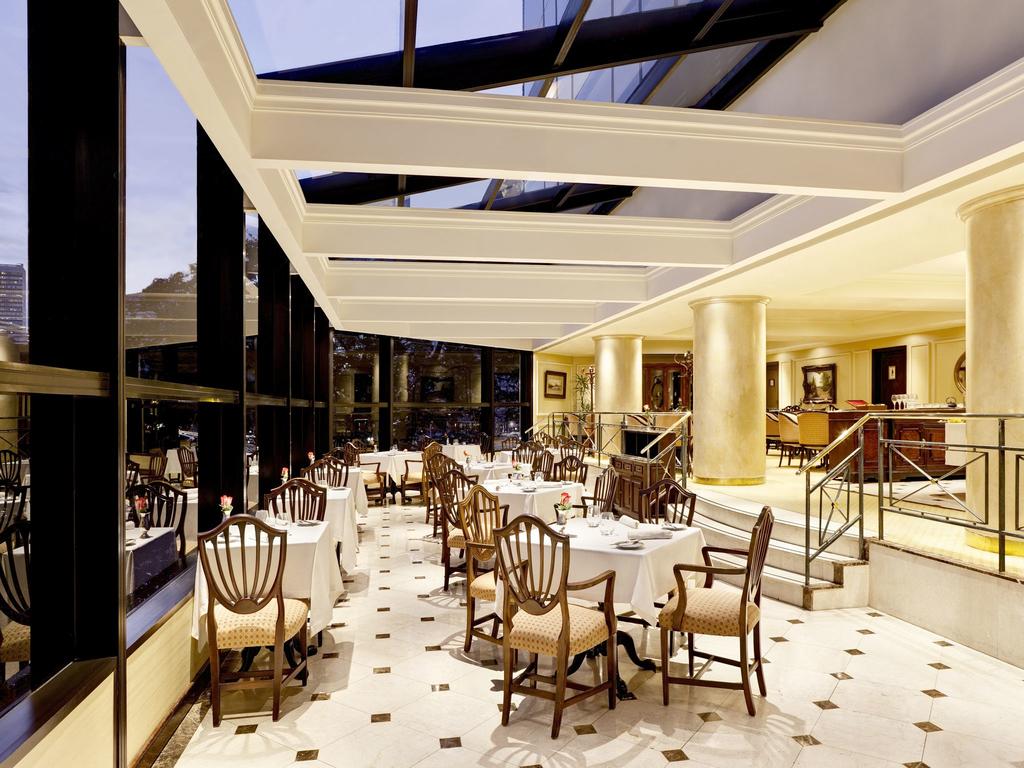 Park Tower A Luxury Collection