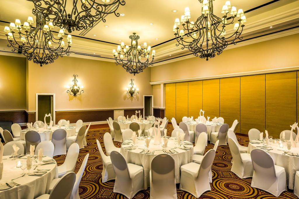 Avani Victoria Falls Resort