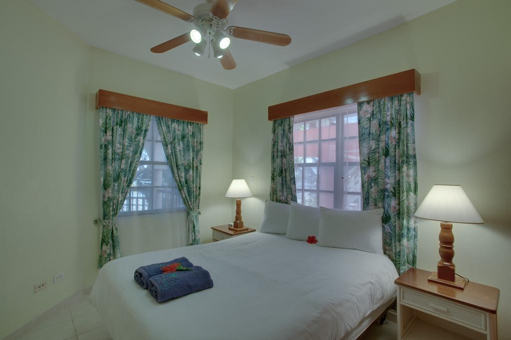 SunBreeze Suites