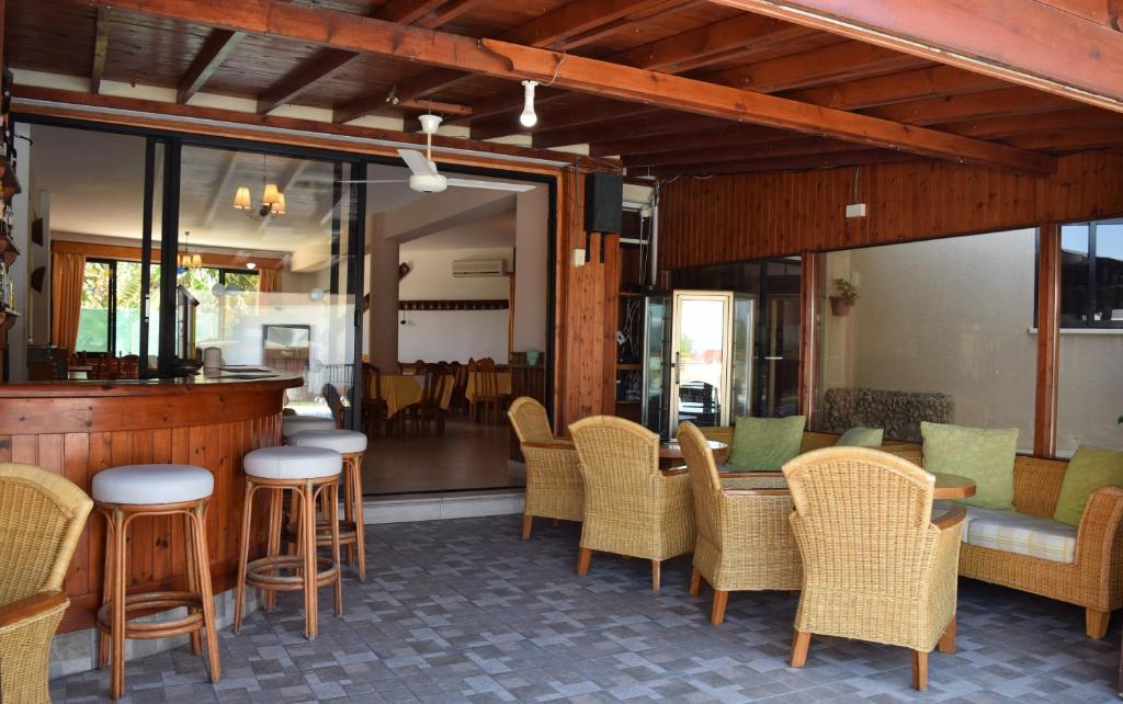 Anna Apartments