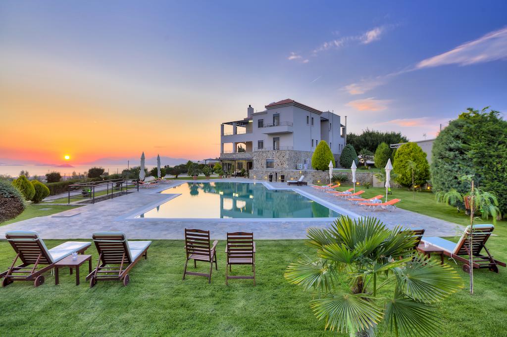 Marini Luxury Apartments & Suites
