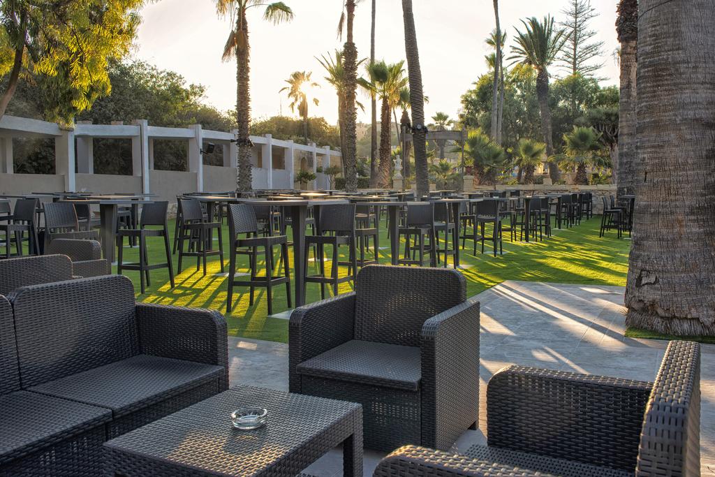 Beach Garden Hotel