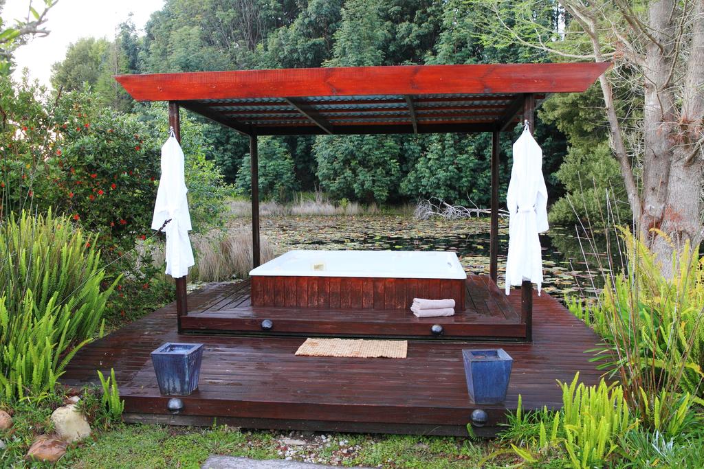 Lily Pond Lodge