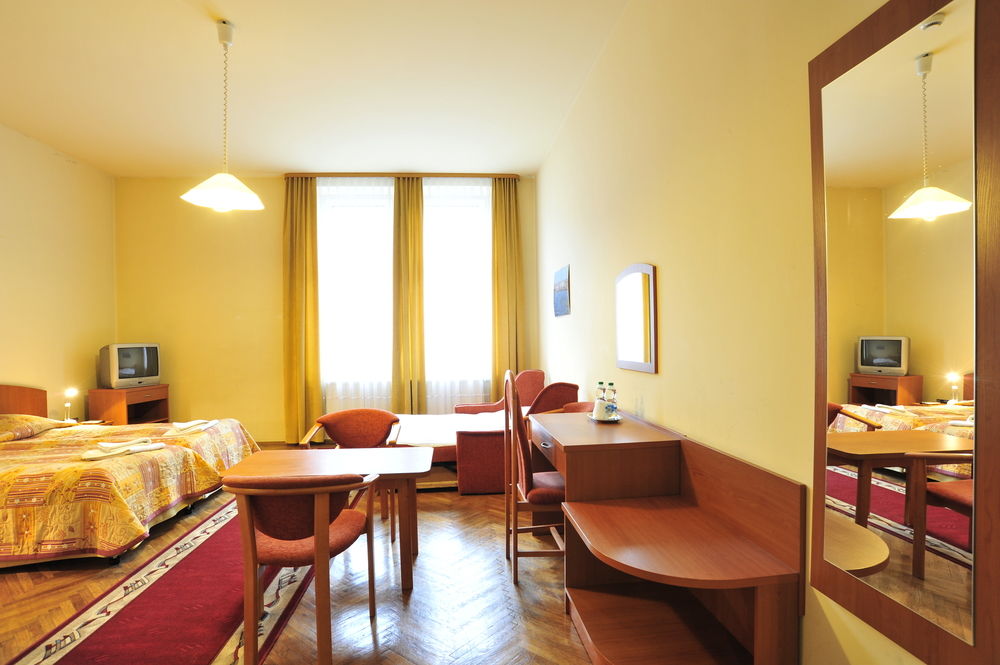 Kosmopolita Rooms