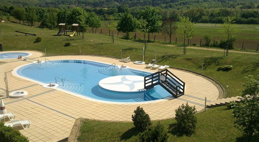 Petneházy Club Hotel 