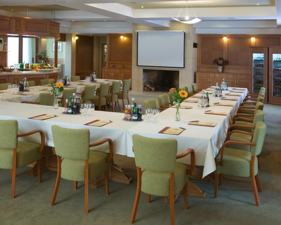 Dolce Villa Hotel