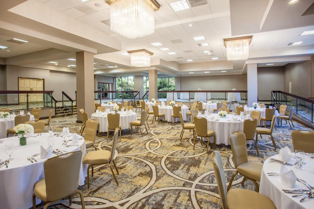 Crowne Plaza Memphis East