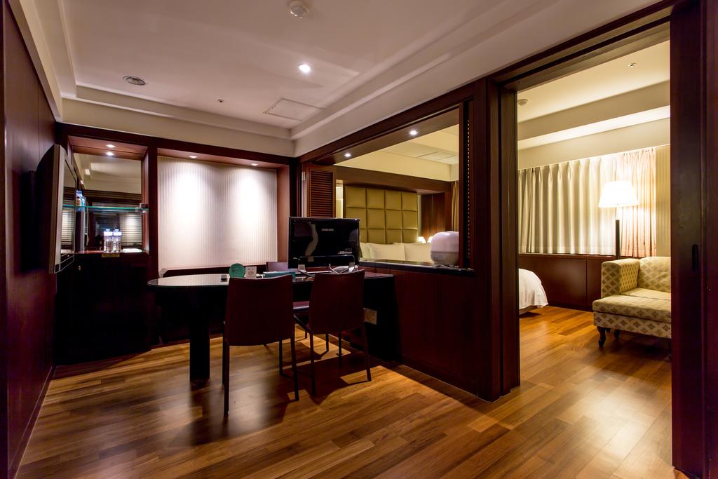 Pacific Hotel