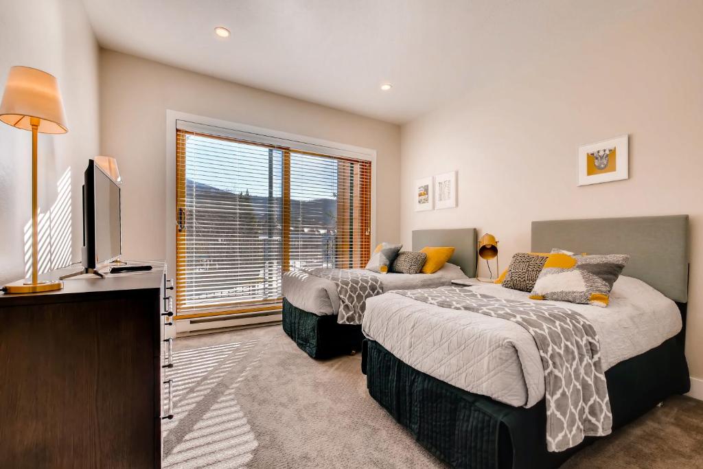 Snow Flower Condos by Steamboat Resorts