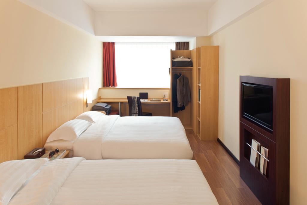 Ibis Qingdao Chengyang Zhengyang Road