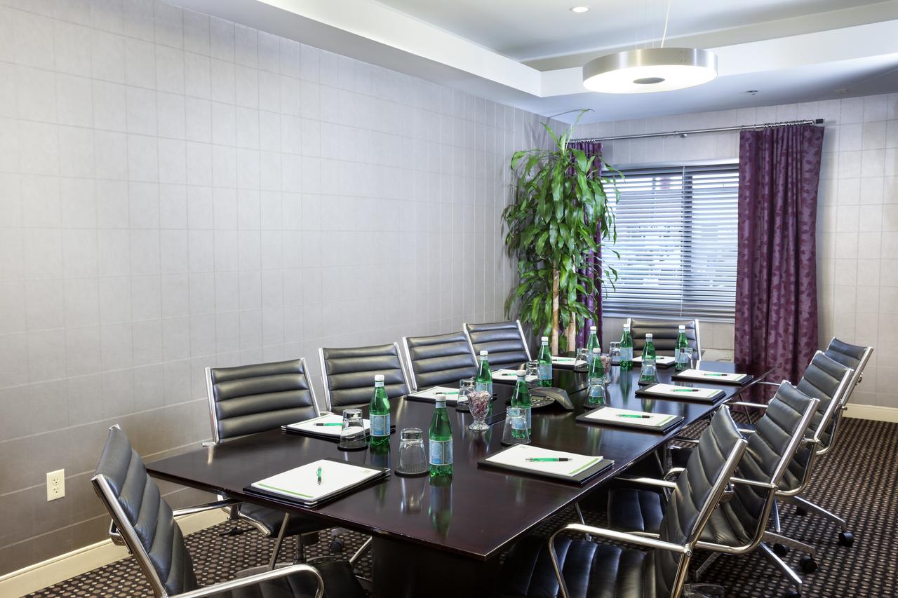 Hampton Inn Newark Airport