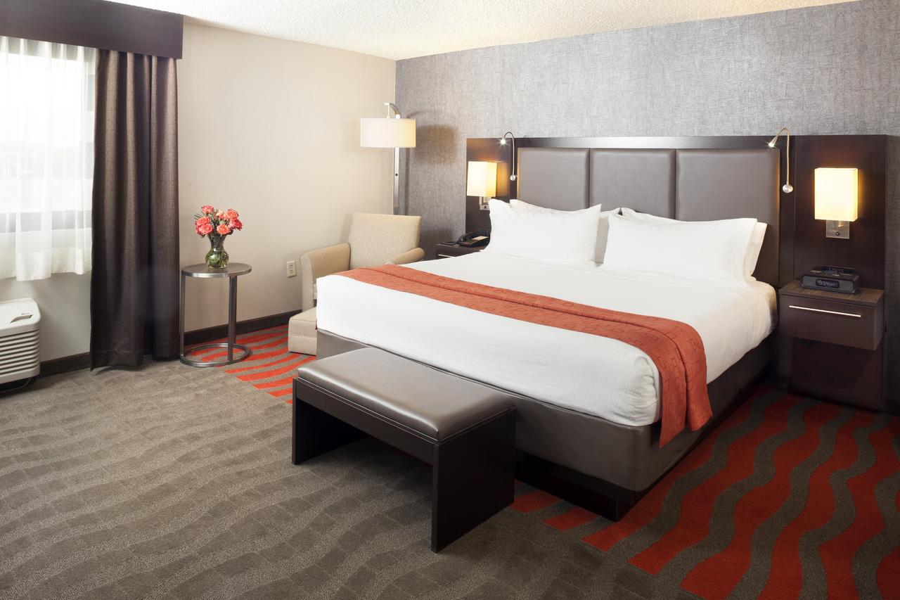 Hampton Inn Newark Airport