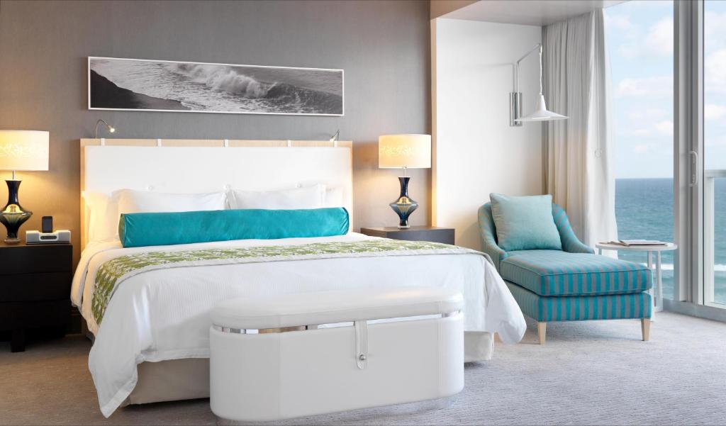 Boca Beach Club, A Waldorf Astoria Resort