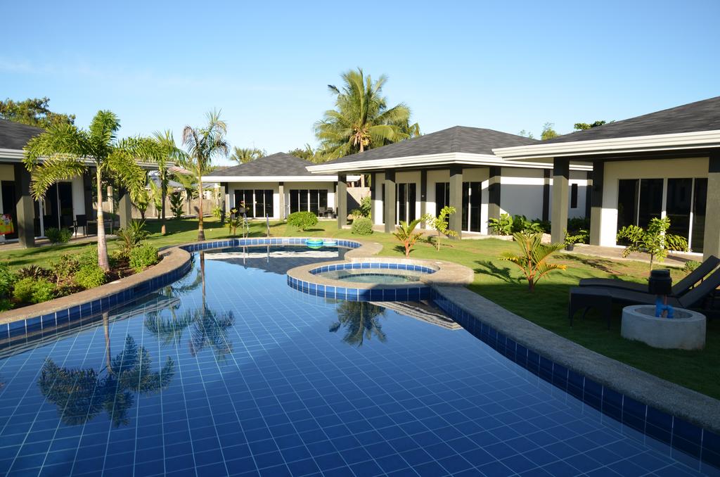 Alona Palm Beach