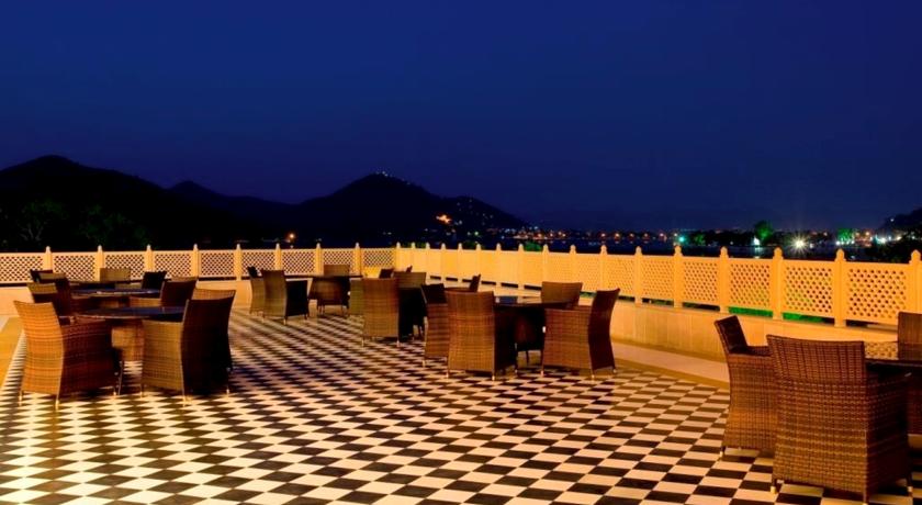 Radisson Blu Udaipur Palace Resort & Spa