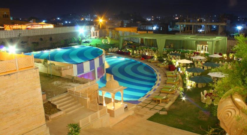 Radisson Blu Udaipur Palace Resort & Spa