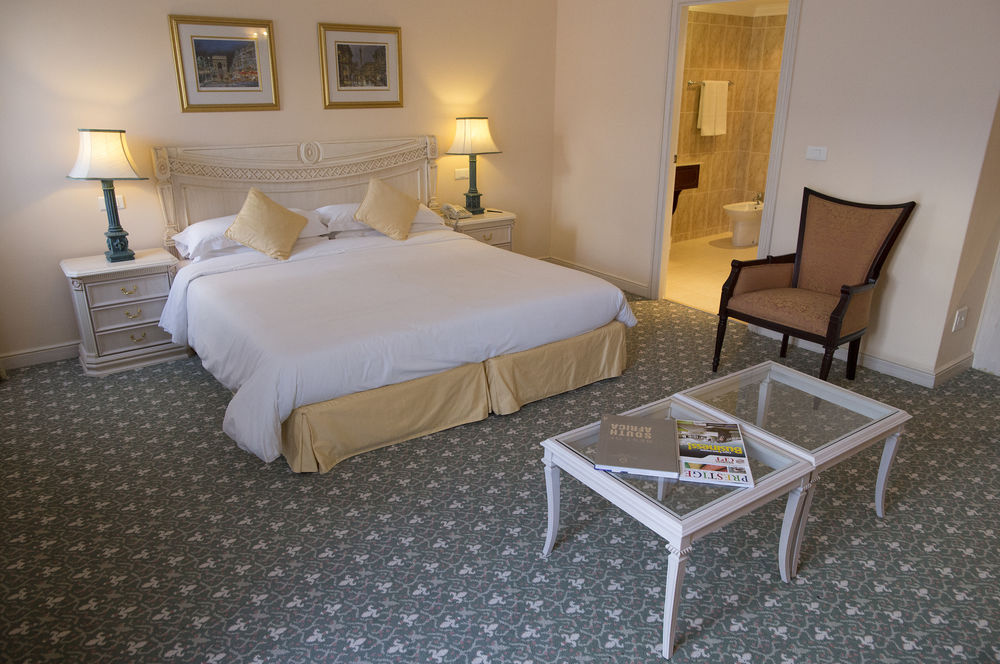 Radisson Blu Le Vendome Hotel
