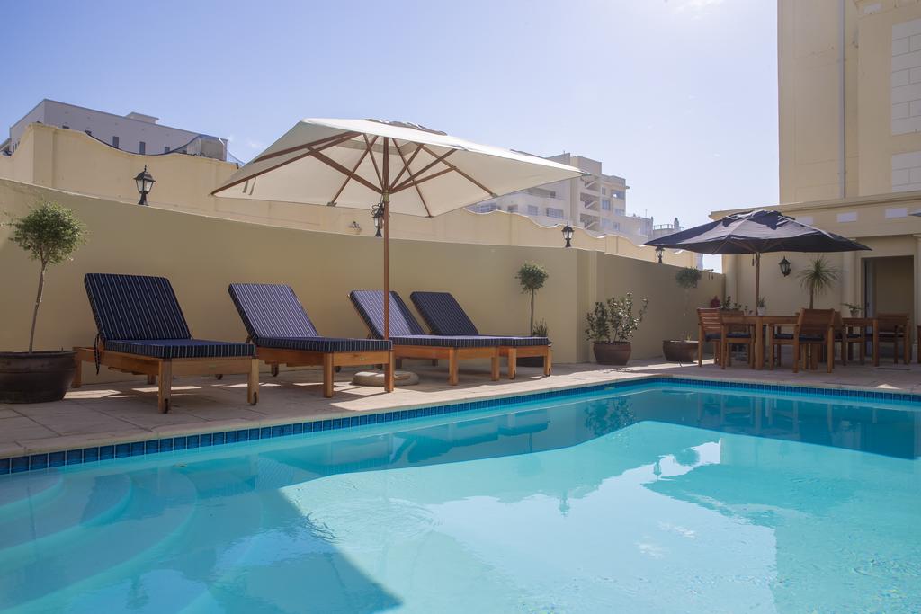 Radisson Blu Le Vendome Hotel