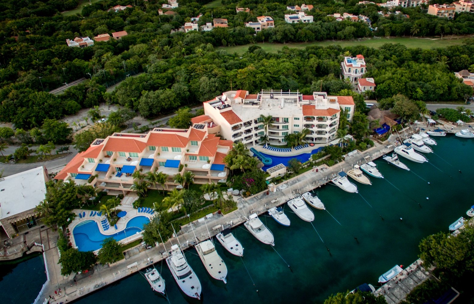 Encanto Aventuras Club Luxury Vacation Condos