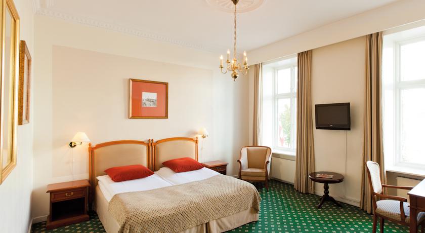 Grand Hotel