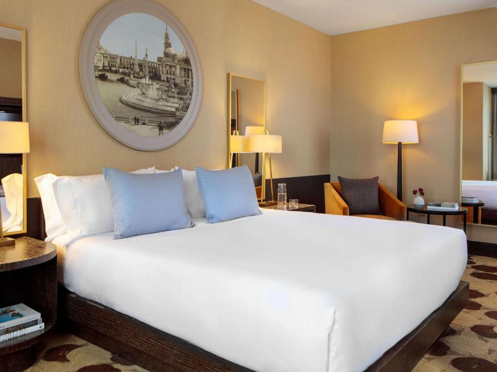The Royal Sonesta Chicago River North (Formerly Kimpton Hotel Palomar)