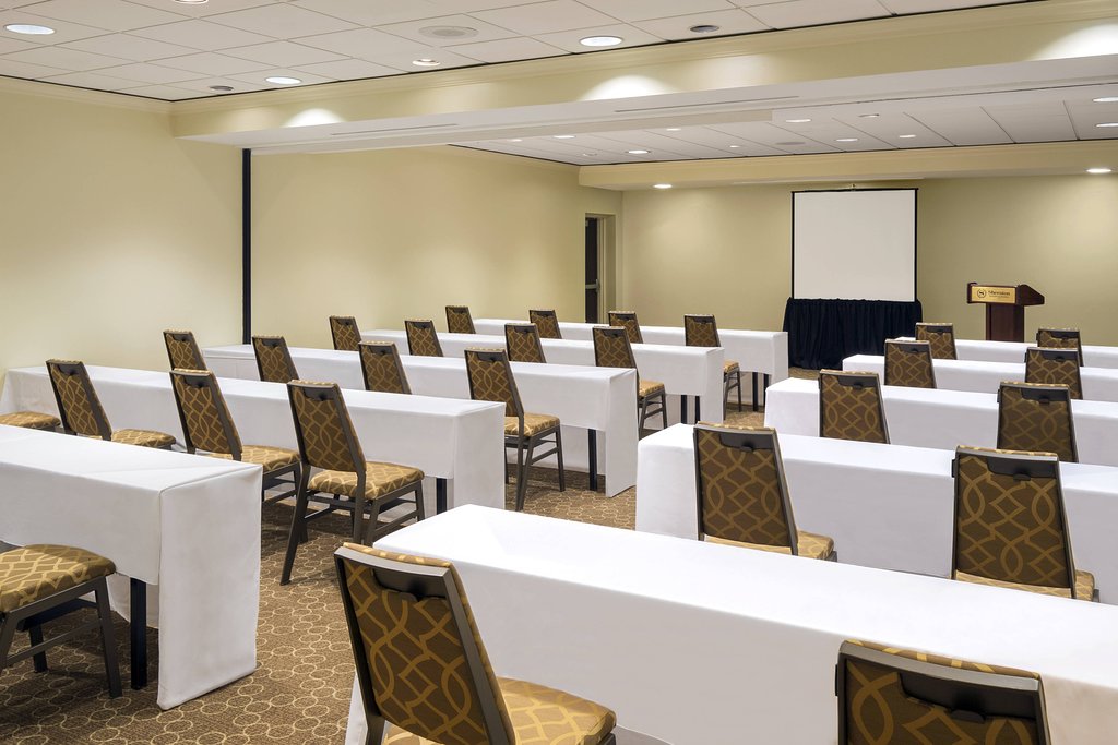 Sheraton Harrisburg Hershey Hotel
