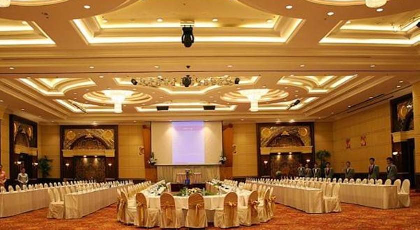 Prince Palace Hotel