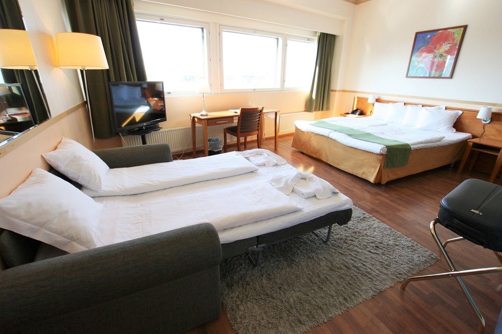 Airport Hotel Bonus Inn