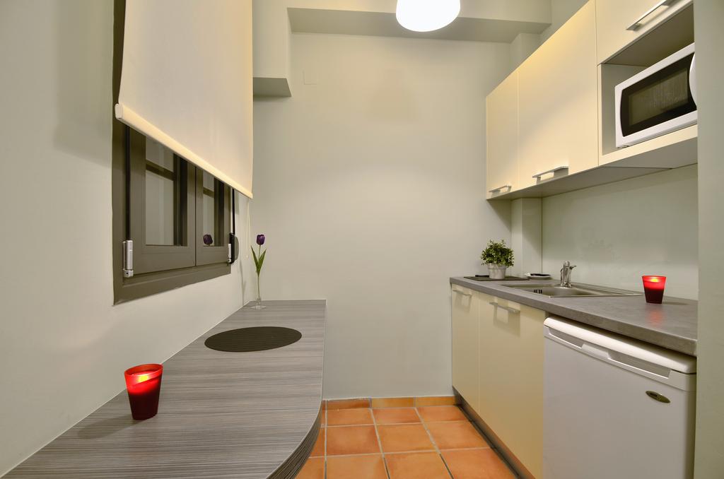 Ellopia Point Suites